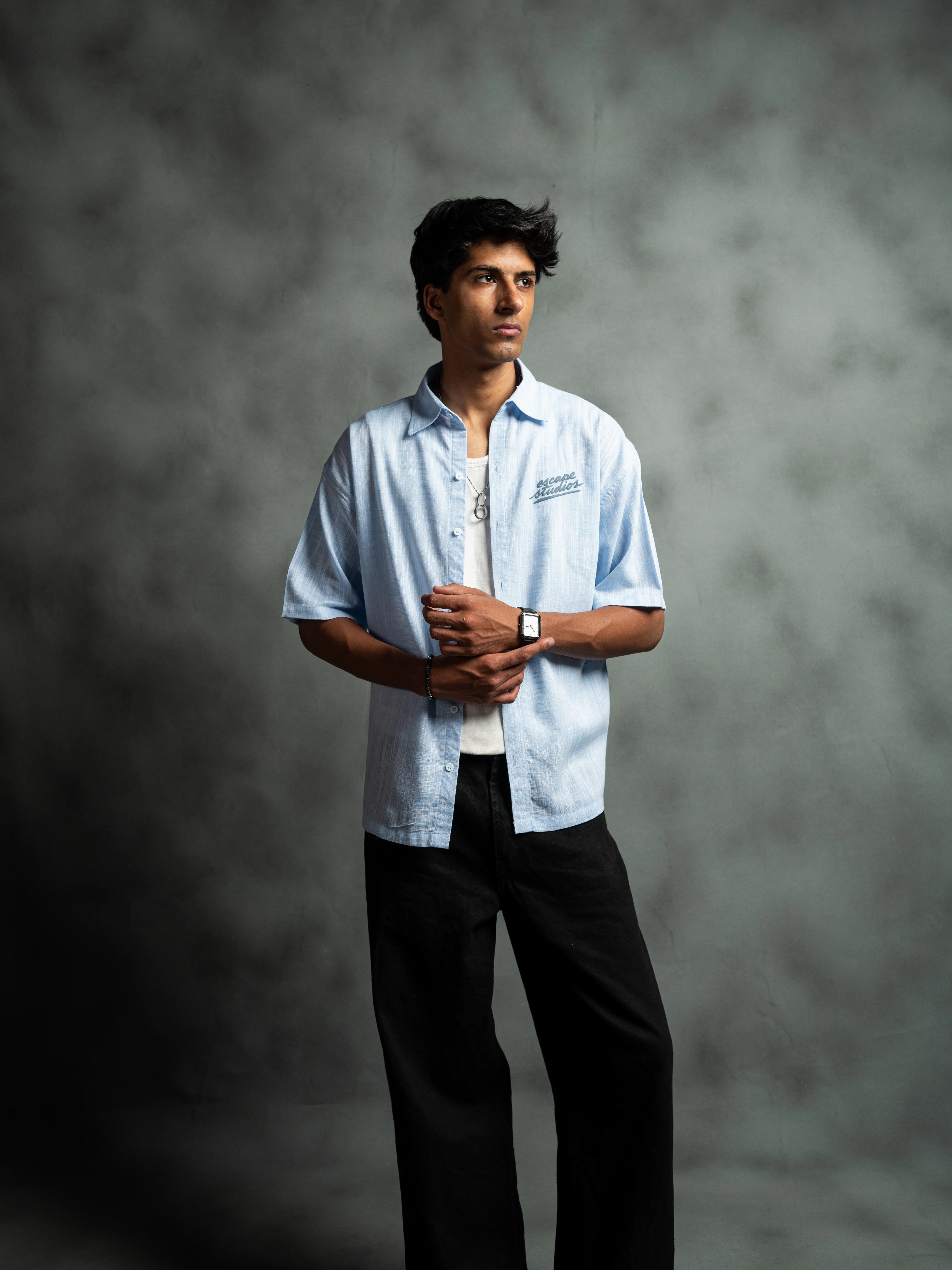 STUDIO BUTTON DOWN